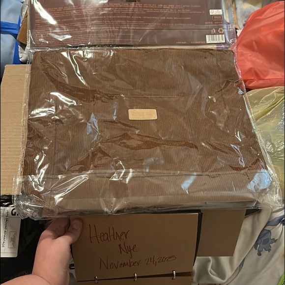 Cry Baby Brown Tote Bag - Picture 2 of 2